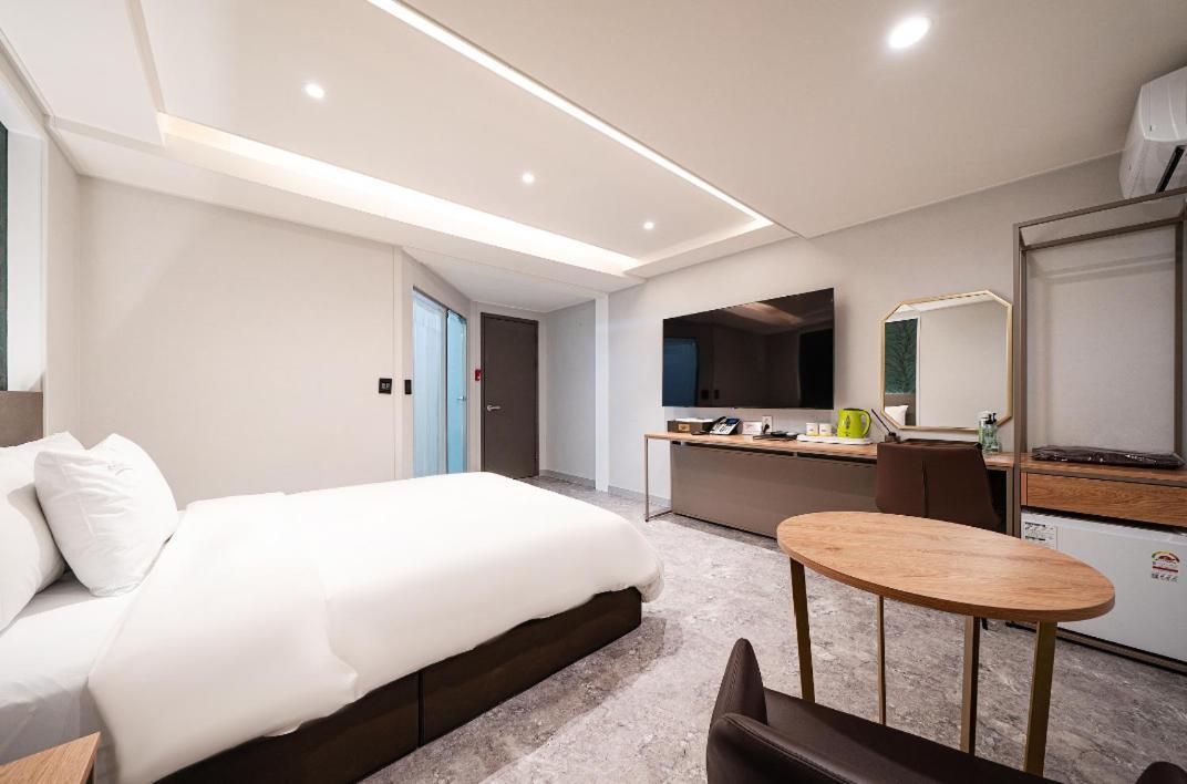 Regency Hotel Seongnam Dış mekan fotoğraf