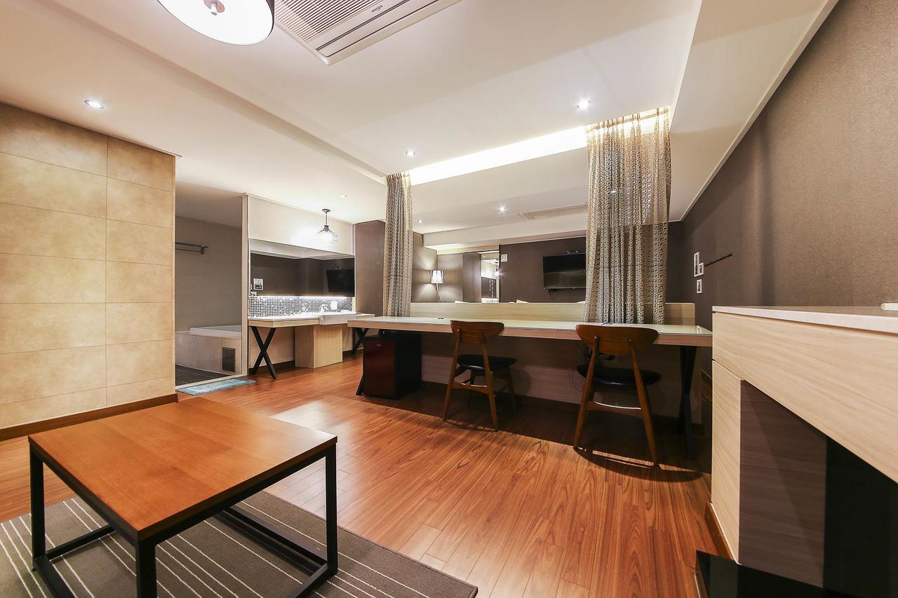Regency Hotel Seongnam Dış mekan fotoğraf